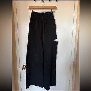 High Waisted Wide Leg Sweats w/rip (One Size)